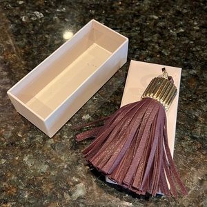 NIB India Hicks Agra Tassel in Wine